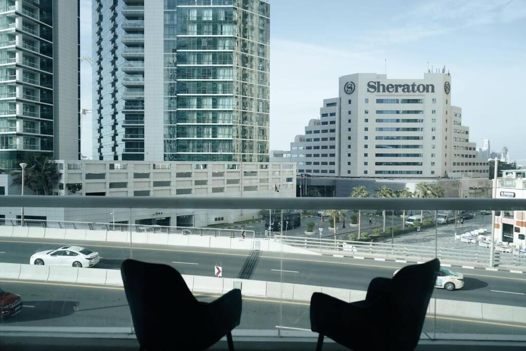 Step Into Serenity - Discover Modern Living In 1Br Apartment With Panoramic Views In Dubai Marina Near Jbr Walk, Beach And Bla Bla Club Extérieur photo