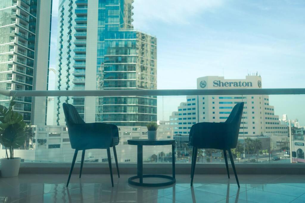 Step Into Serenity - Discover Modern Living In 1Br Apartment With Panoramic Views In Dubai Marina Near Jbr Walk, Beach And Bla Bla Club Extérieur photo
