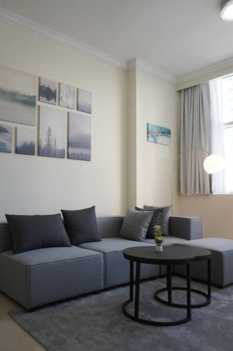 Step Into Serenity - Discover Modern Living In 1Br Apartment With Panoramic Views In Dubai Marina Near Jbr Walk, Beach And Bla Bla Club Extérieur photo